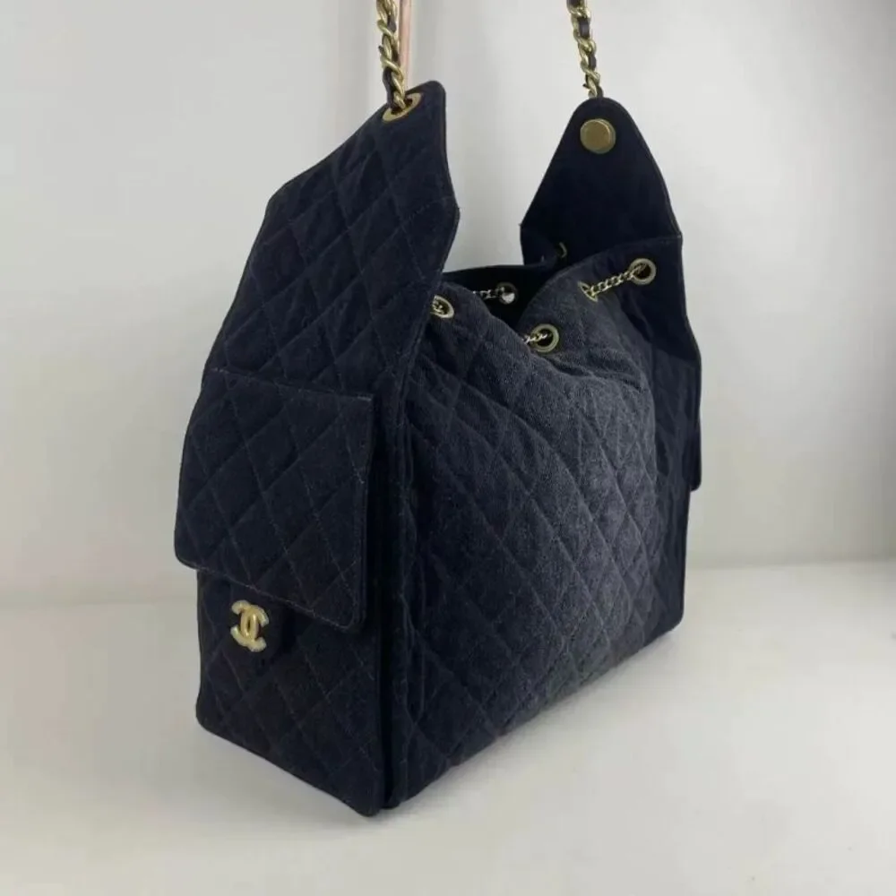 Chanel Women Pre-Loved Bag Brand New Condition